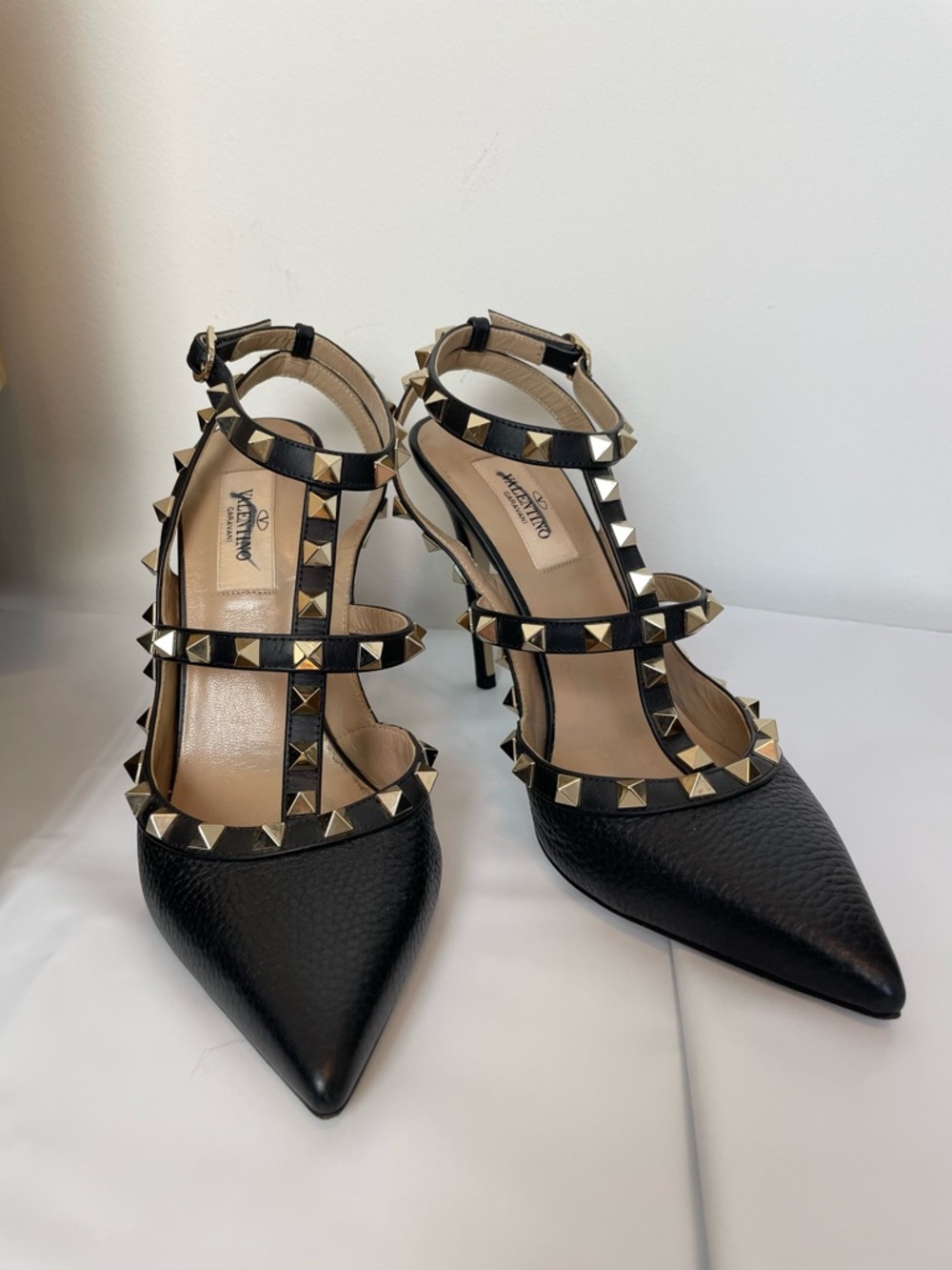 VALENTINO Garavani Rockstud Caged Studded Stiletto Heels Pumps \\ 38 - Picture 2 of 14